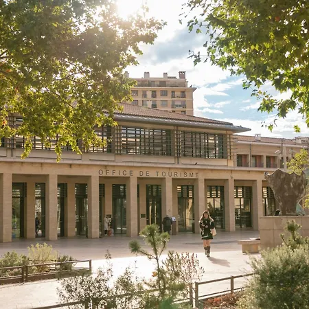 The Originals Aix Schuman 3*